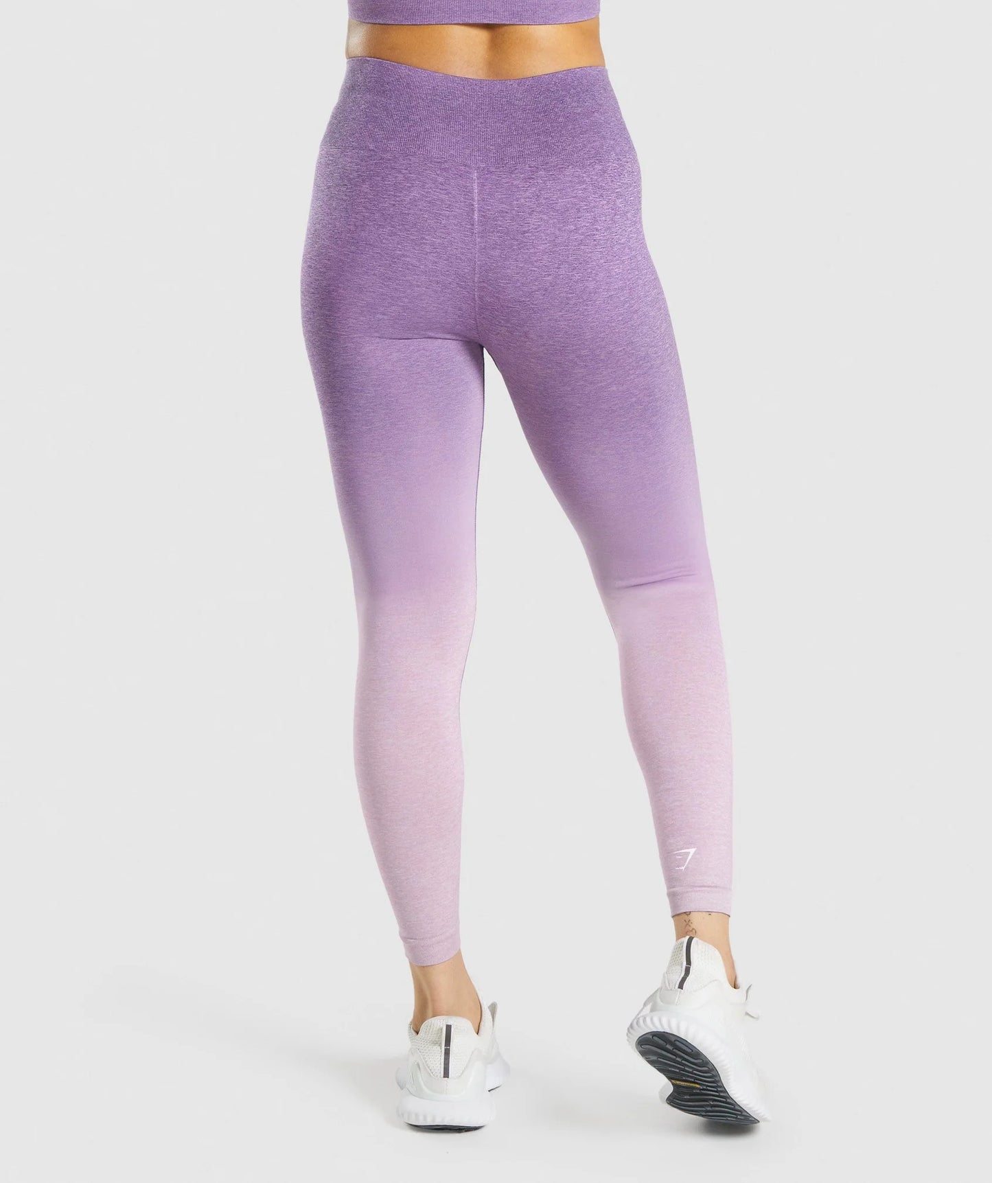 GYMSHARK ombre seamless legingi violeti