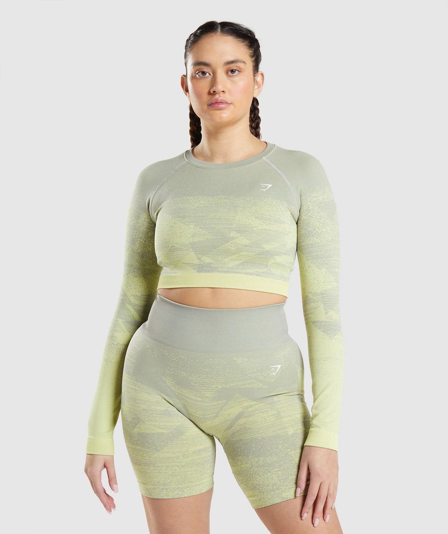 GYMSHARK Adapt Ombre Crop Top krekls ar garām piedurknēm pelēks, dzeltens