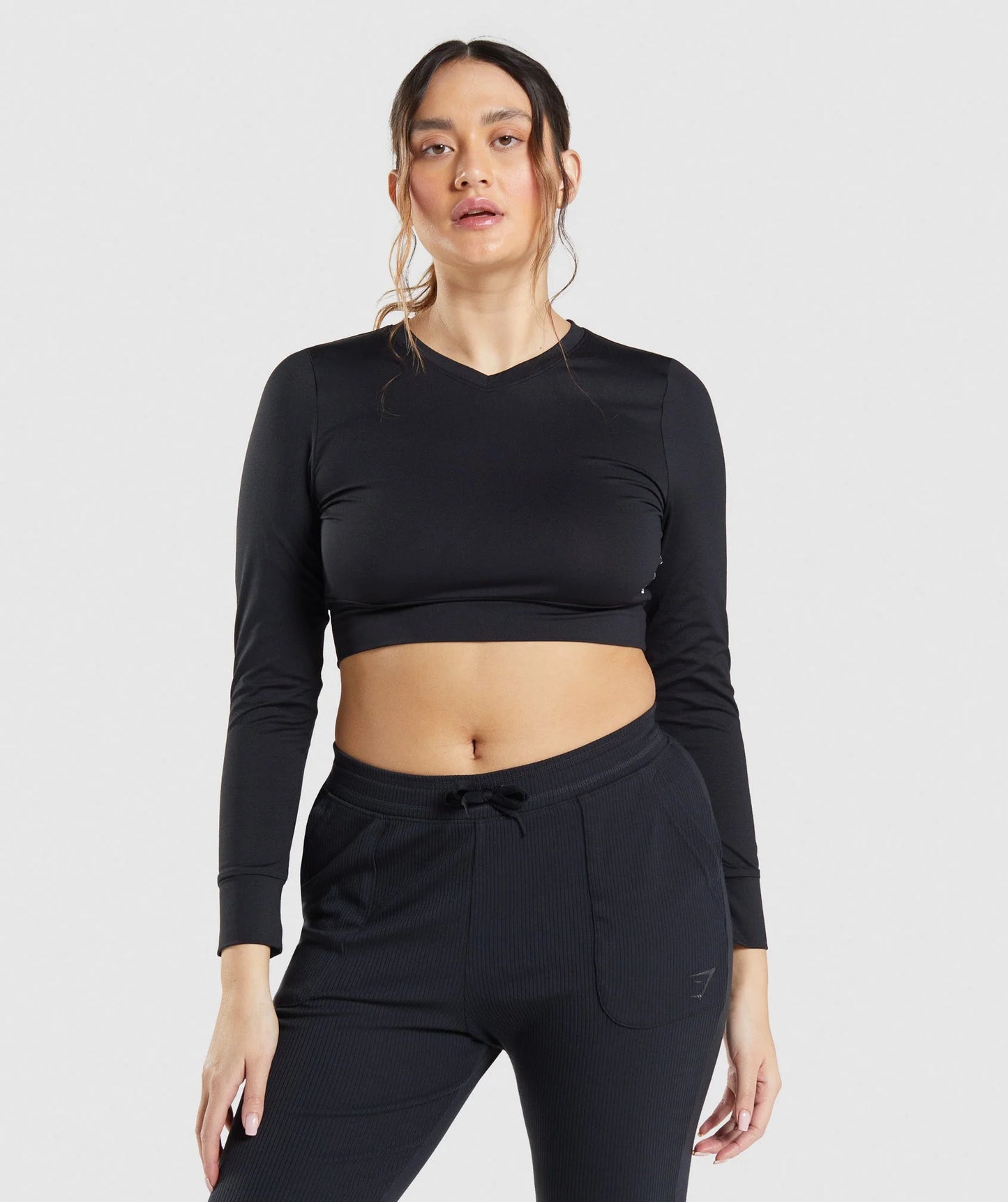 GYMSHARK crop tops ar garām piedurknēm melns